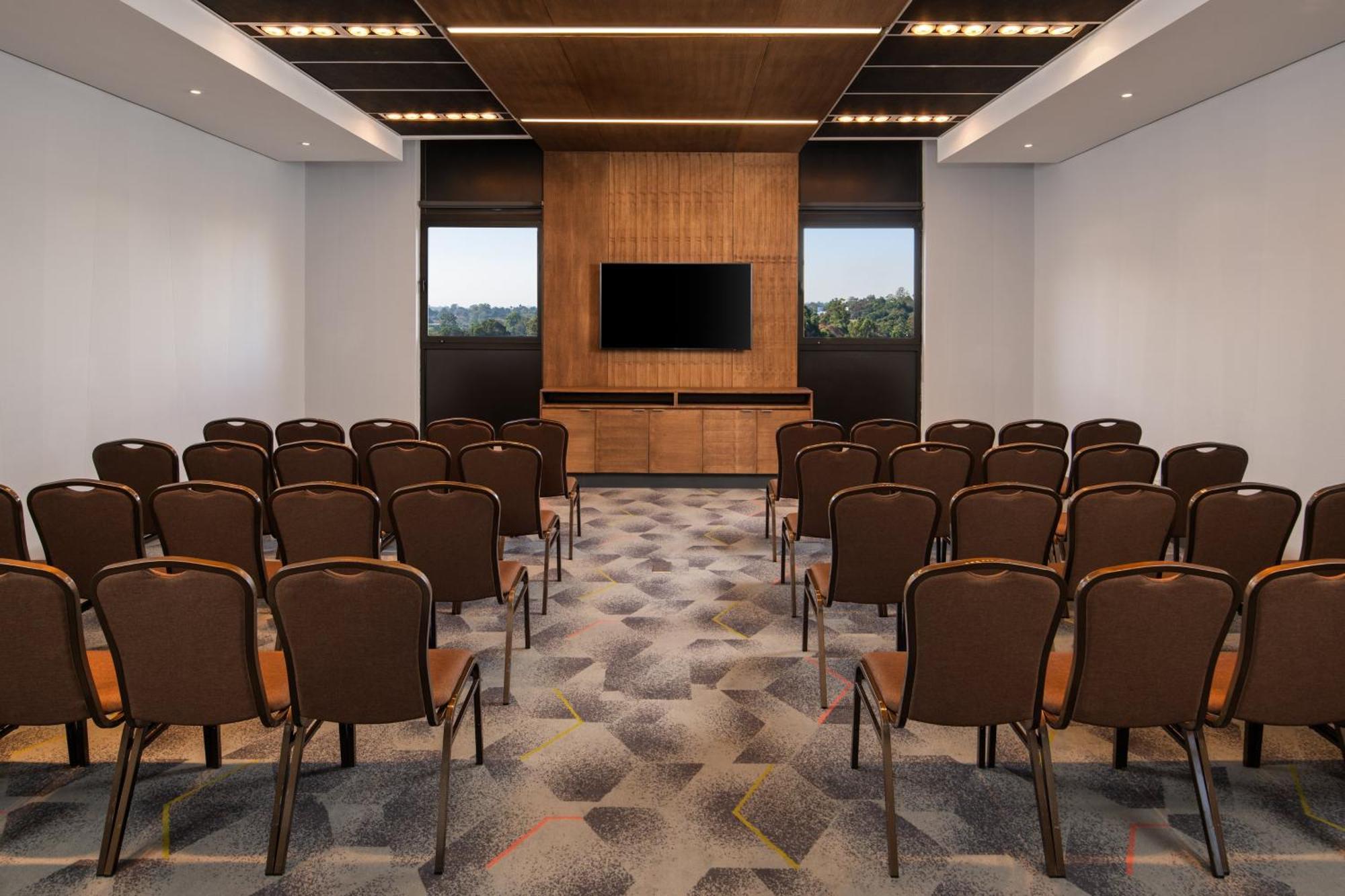 Holiday Inn - Nairobi Two Rivers Mall By Ihg Экстерьер фото